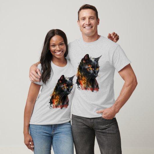 Creëer Je eigen Fiery Black Cat T-shirt (Unisex)