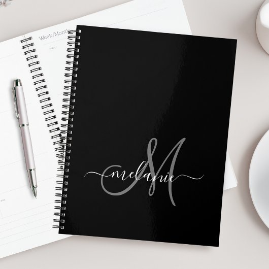 Creëer uw eigen aangepaste monogram en naamscript planner