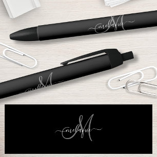 Creëer uw eigen aangepaste monogram en naamscript zwarte inkt pen