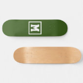 Creëer Uw eigen monogram Sjabloon Groen en Wit Skateboard (Horizontaal)
