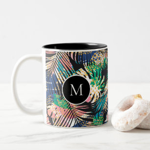 Creëer uw eigen monogram voor tropische afdrukken tweekleurige koffiemok