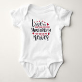 Creëer uw eigen tekst en ontwerp:-) baby romper (Voorkant)