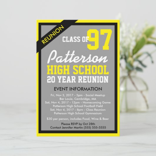 Creëer Uw Eigen Uitnodiging van de Klasse van de R (Staand voorkant)