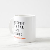 Creepin' It Echte Witte Halloween Koffie Mok (Voorkant links)