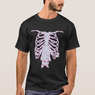 Creepy Bat Pastel Gothic Wiccan En Witchcraft Kawa T-shirt