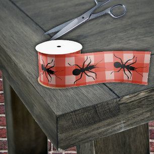 Creepy Crawly Marching Black Ant Pset Tablecloth Lint