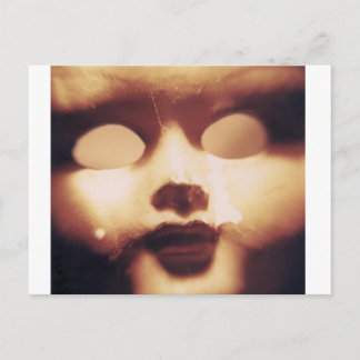 Creepy Doll Briefkaart