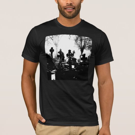 Creepy Gothic Graveyard T-shirt (Voorkant)