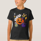 Creepy Pumpkin & Spider Fall Design – Cozy Spooky  T-shirt (Voorkant)