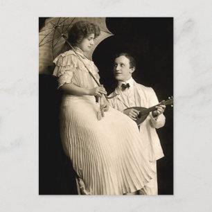 Creepy Serenade Briefkaart