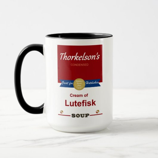 Crème De Mug De Café Soupe Lutefisk. (Gauche)