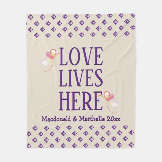 CRÈME | Gepersonaliseerd | LIEFDE LEEFT HIER Keeps Fleece Deken (Voorkant)