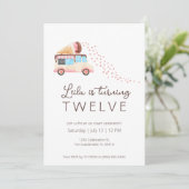 Crème glacée Anniversaire Fête Invitation (Debout devant)