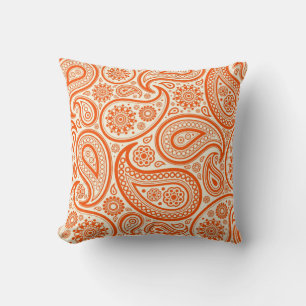 Crème & Scarlet Rood Paisley Patroon Kussen