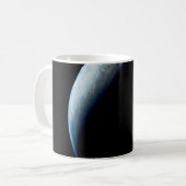 Crescent Earth genomen van de Apollo 4 missie. 2 Koffiemok (Voorkant links)