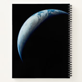 Crescent Earth genomen van de Apollo 4 missie. 2 Notitieboek (Achterkant)