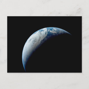 Crescent Earth genomen van de Apollo 4 missie. Briefkaart