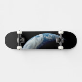 Crescent Earth genomen van de Apollo 4 missie. Skateboard (Horizontaal)