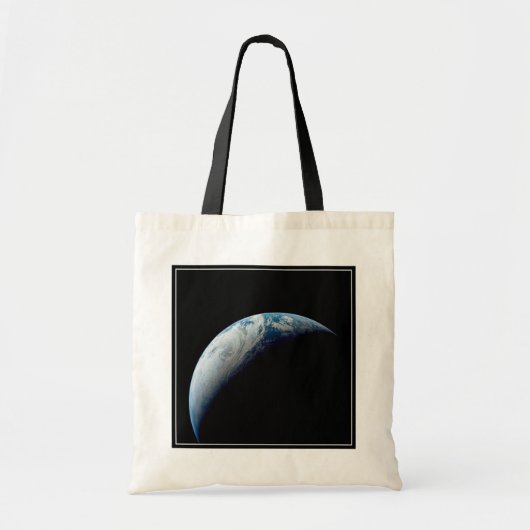 Crescent Earth genomen van de Apollo 4 missie. Tote Bag (Voorkant)