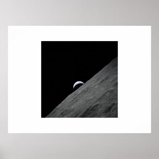 Crescent Earth Poster (Voorkant)