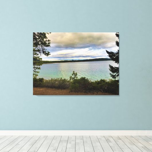 Crescent Lake, Oregon Canvas Afdruk (Insitu (Houten vloer))