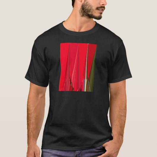 Crimson Petal Symphony: Een rood design meesterwer T-shirt (Voorkant)