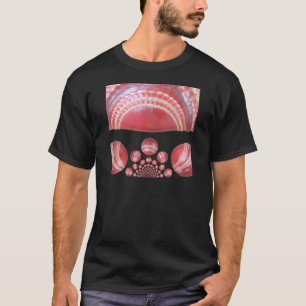 Crimson Spin - Een prachtige rode cricketbal Arti T-shirt