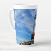 Crisp Point Lighthouse Latte Mok (Linkerhoek)