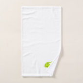 Crocodile mignon sur serviette de bain blanche (Serviette à main)