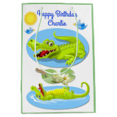 Crocodile Smile Birthday Medium Cadeauzakje (Voorkant)