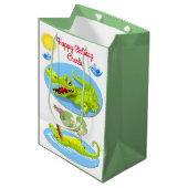 Crocodile Smile Birthday Medium Cadeauzakje (Voorkant Gekanteld)
