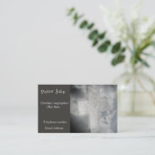 Croix carte de visite et ciel (Debout devant)