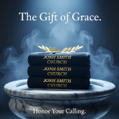 Croix catholique d'or avec ailes