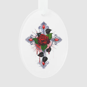 Croix d'argent avec une rose rouge