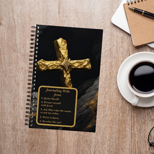 Croix d'or sur Black Christian Journal