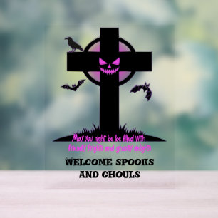 Croix effrayante de cimetière d'Halloween