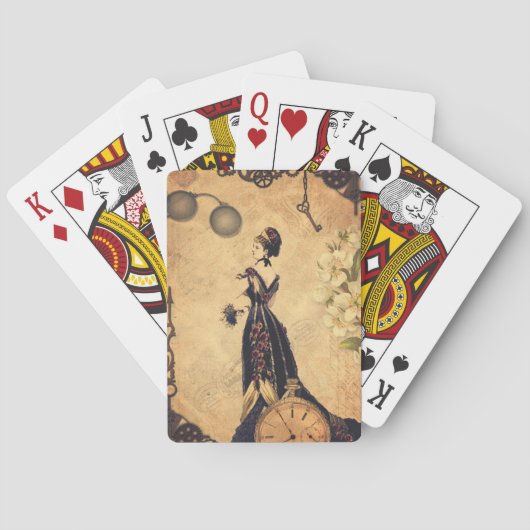 Cru regardant des cartes de jeu (dos)