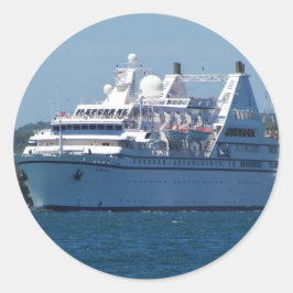 Cruise Ship Leaving Mahon Ronde Sticker