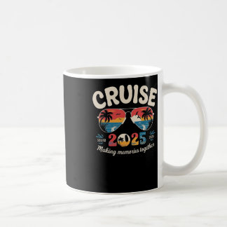 Cruise Squad 2025 – Retro Vacation Aesthetic For T Koffiemok