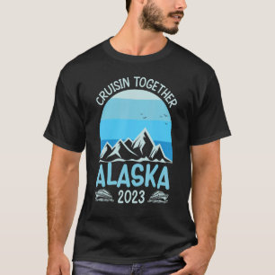 Cruising Alaska 2023 Family Cruising Vaca T-shirt