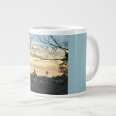Crystal Falls, MI Skyline Jumbo Mug (Devant droit)