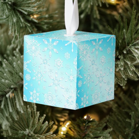 Crystal Snowflakes Pattern Kubus Ornament (Boom)