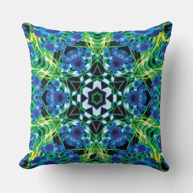 Crystalmarine Kaleidoscope Pillow Kussen (Voorkant)