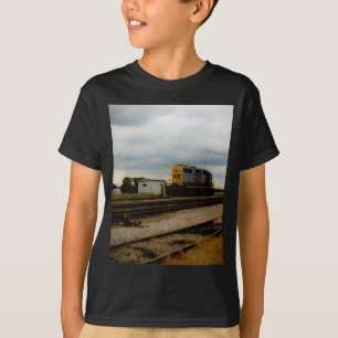 CSX Railroad Dieesel Yard Engine Toledo, OH T-shirt