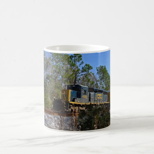 CSX-trein in Gautier MS Koffiemok (Center)
