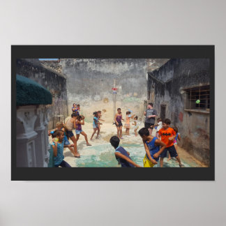 Cubaanse kinderen met waterballonnen poster