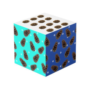 Cube de conception photo de Noël Pinecones