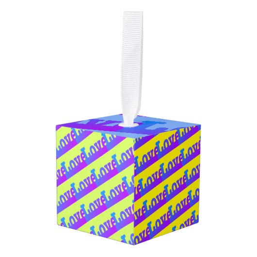 Cube Ornament (Voorkant hoekig)