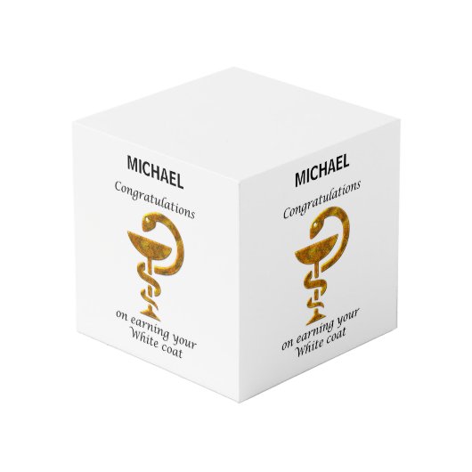 Cube Photo Cérémonie de remise de manteau blanc de pharmacie  (Angle arrière)