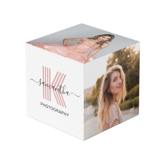 Cube Photo Élégant Signature Rose Gold Retro Monogramme (Angle devant)